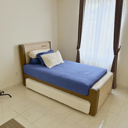 Blessimore Springhill 4Br Palembang Exteriör bild