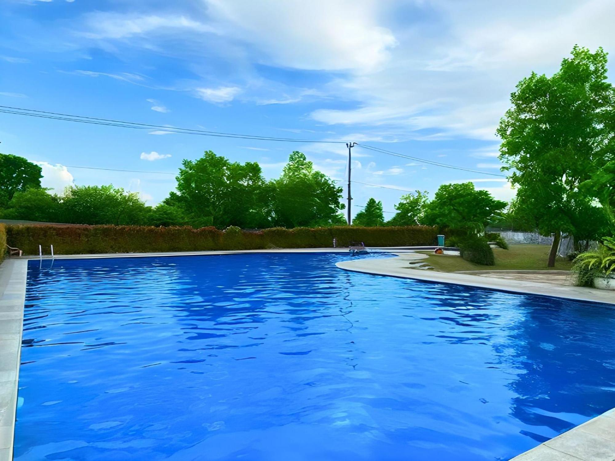 Blessimore Springhill 4Br Palembang Exteriör bild